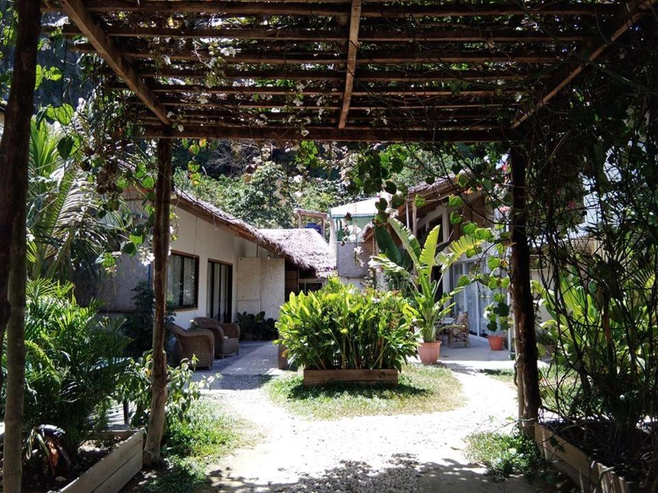 Garden Loft 90Sqm In The Heart Of El Nido- 2 Bedrooms Exterior foto